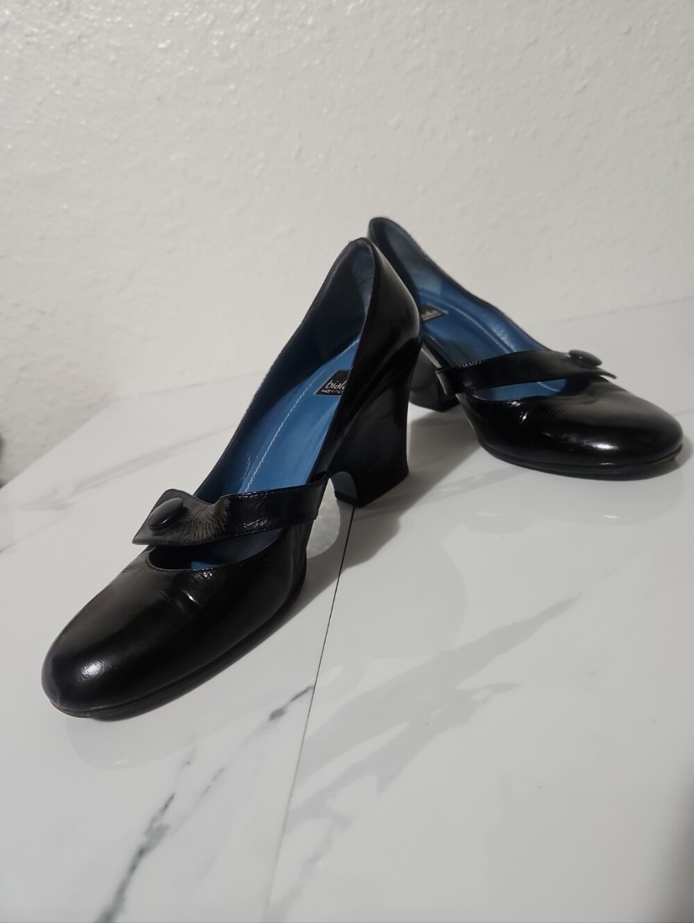 Biala Black Patent Leather Mary Jane Pumps Made in Italy Size 8